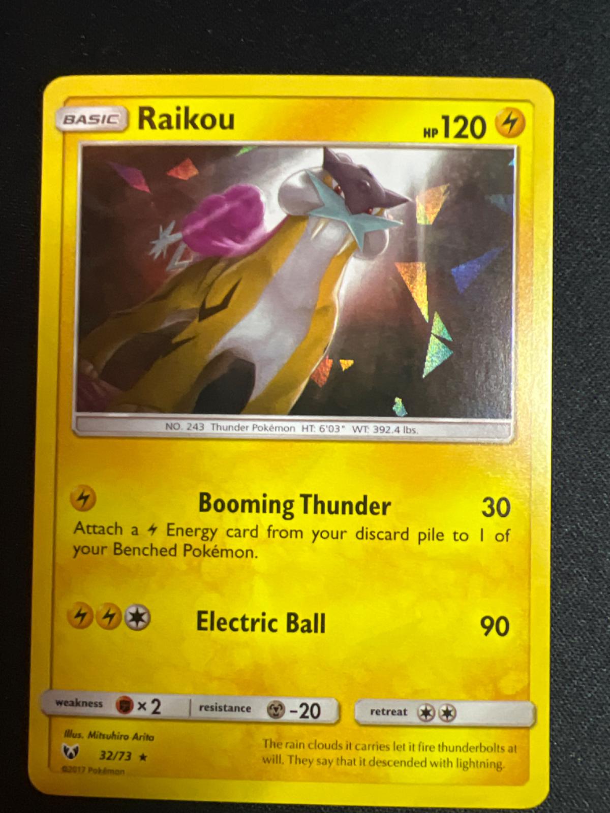 Shining Legends Raikou [Cracked-Ice-Holo] Pokémon card